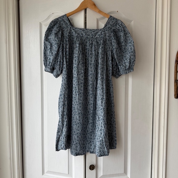 Doen Mica Dress in Delores Ditzy Floral Liberty Fabric - Picture 2 of 5